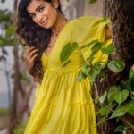 Lisha Chinnu Instagram - It’s your life and journey. It doesn’t need to make sense to anyone as long as it makes sense to you. . . Muah @artistrybydanu Styling @labelswarupa Jewellery @ishhaara Photographer @rahuldev1177 #photoshoot #yellowdress #western #casual #model #chennai #tanilponnunga #actor #entrepreneur #womeninpr #womeninbiz #model #happyme #photography #today