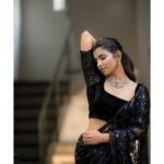 Lisha Chinnu Instagram - LISHA CHINNU 🖤 . . . To the stars ✨ . . . Muse : @lishachinnu Shot by : @camerasenthil Wardrobe/styling : @labelswarupa MUA : @mua_vijisharath Jewellery : @kirtilalsonline Location @anora_artstudio Organised by @rrajeshananda . . . #labelswarupasathakarni #labelswarupa #custommade #customisedclothing #blacksequin #blacksequinsaree #blacksequinssarees #blacksaris #blacksari #blacksari🖤