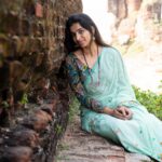 Lisha Chinnu Instagram – Simple Me is my reality.. And tis picture says it all. 
.
.
.
.
#lifeoflee 
#wantsimplelife 
#homegirl 
#nofilter