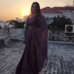M.M. Manasi Instagram - Can't get enough of this look ♥️♥️ Video by @monisshamm Styled by @tejasriprakash Saree from @thepallushop Blouse by @ilariafashionhouse Accessories by @fineshinejewels #Evening #Sunsent #AlwaysASareeGirl
