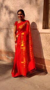 M.M. Manasi Instagram - Cos morning muhurthams call for reels ♥️♥️

#MMManasi #reels #reelitfeelit #saree #sareelove
