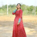 M.M. Manasi Instagram - Some beautiful shots from our latest shoot.. Btw did you check out our latest video? Link in bio 🥰❤️ . 👗- @magizham_boutique 📸- @chandanramesh24 . #mmmanasi #mmmonissha #singer #voiceoveractor #dancereels #dance #twinning #outfitoftheday #twinningoutfits #smilemore #grateful #newvideo