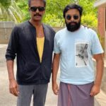 M. Sasikumar Instagram - நாடோடிகள் பயணங்கள் தொடர்கிறது... #12YearsOfNadodigal #Nadodigal #Movie #friendship @thondankani