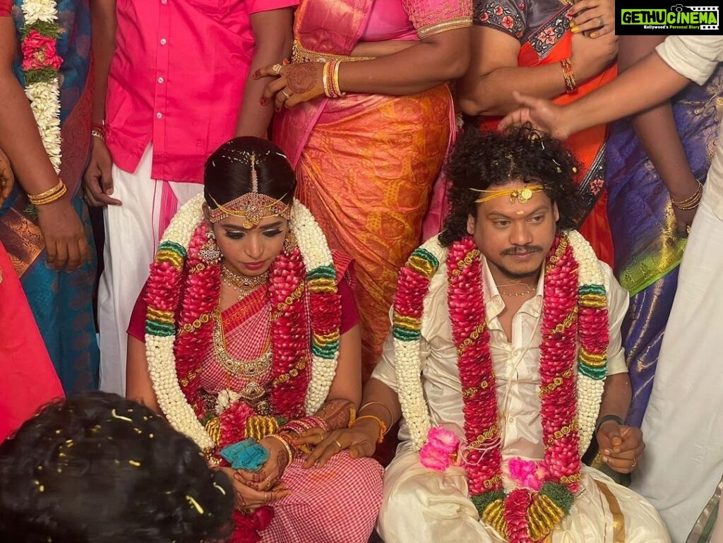 M. Sasikumar Instagram - #Pugazh #Bensiya Best wishes to both of you. It is lovely to see that you both found each other, fallen in love, and now you’re getting married 💐Congratulations on your new journey… @vijaytvpugazh #PugazhBensiya #marriage #HappyWedding 😍👍