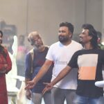M. Sasikumar Instagram - பகைவனுக்கும் அருளச் சொல்லும் உங்களுக்கு அந்த இறைவன் எல்லா வளங்களையும் அருளட்டும் Happy to work with u 😍 Happy birthday @anis.director Wishes from #pagaivanukuarulvai team 🎉 📸 @chennaitimestoi