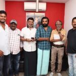 M. Sasikumar Instagram - #Ayothi spl show with our #Bharathiraja sir #Bhagyaraj sir @ashwinkumar_ak thambi #Director #Producer #nrragunanthan
