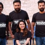 M. Sasikumar Instagram - @anis.director இயக்கத்தில் பகைவனுக்கு அருள்வாய் படப்பிடிப்பு இனிதே நிறைவடந்தது! இக்குழுவினருடன் பணி புரிந்தது மிக்க மகிழ்ச்சி 😍 #pagaivanukkuarulvai shimoga schedule #wrapped up @vanibhojan_ @bindu_madhavii @sathish_ninasam_official @4monkeysstudio @tkishore555 @teamaimpro @ctcmediaboy