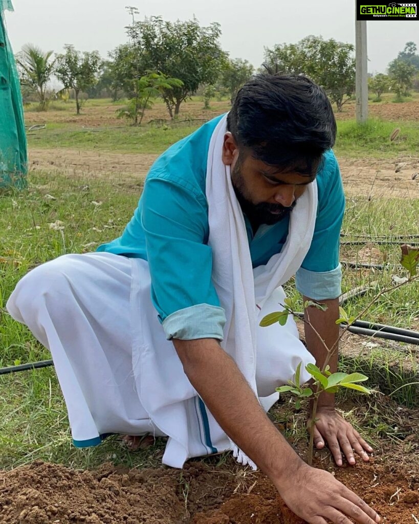 M. Sasikumar Instagram - I've accepted #HaraHaiTohBharaHai #GreenindiaChallenge from actor #jayaprakash sir Planted 3 saplings. Further I am nominating @thondankani @yours_anjali @nikhilavimalofficial to plant 3 trees & continue the chain 👍spl thanks to @MPsantoshtrs garu for taking this intiate #green