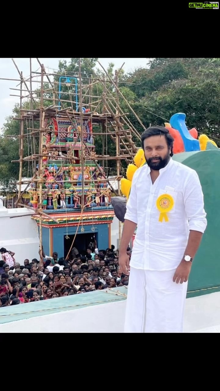 M. Sasikumar Instagram - சிவகங்கை மாவட்டம் ஈசனூர் அருள்மிகு செருவலிங்க அய்யனார் கோவில் கும்பாபிஷேகம் #Kumbhabhishekam after 12 years 🙏🏻 #sivagangai #Madurai #temple குலதெய்வம் 🙏🏻