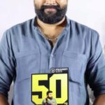 M. Sasikumar Instagram - #ayothi50thdayscelebration அயோத்தியின் வெற்றியை அனைவரின் வெற்றியாக மாற்றிக்காட்டிய மக்களுக்கும் பத்திரைக்கையாளர்களுக்கும், படக்குழுவுக்கும் எனது அன்பும் நன்றியும் 😍 @manthiramoorthy_pandiyan @tridentartsoffl @thondankani @thepreethiasrani @nrrahnanthan