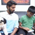 Ma Ka Pa Anand Instagram – “En nickname story’ah en payanta narrate panrapo naan excite anadha vida  avan react pannadhudhan highlight’eh! Ipdi avan pesuvaan’nu na expect pannala and I’m so proud of my boy! Ipo neenga ena panringa’na unga pasangaluku ungaloda nicknames meaning’ah solli kudunga, apdiye unga childhood nicknames story’ah milkbikiscontest.com la share pannuga family’oda jolly’ah Dubai trip pogura chance’ah win pannuga. #MilkBikisFlashback  #MilkBikisClassic #Nicknamecontest #Britannia