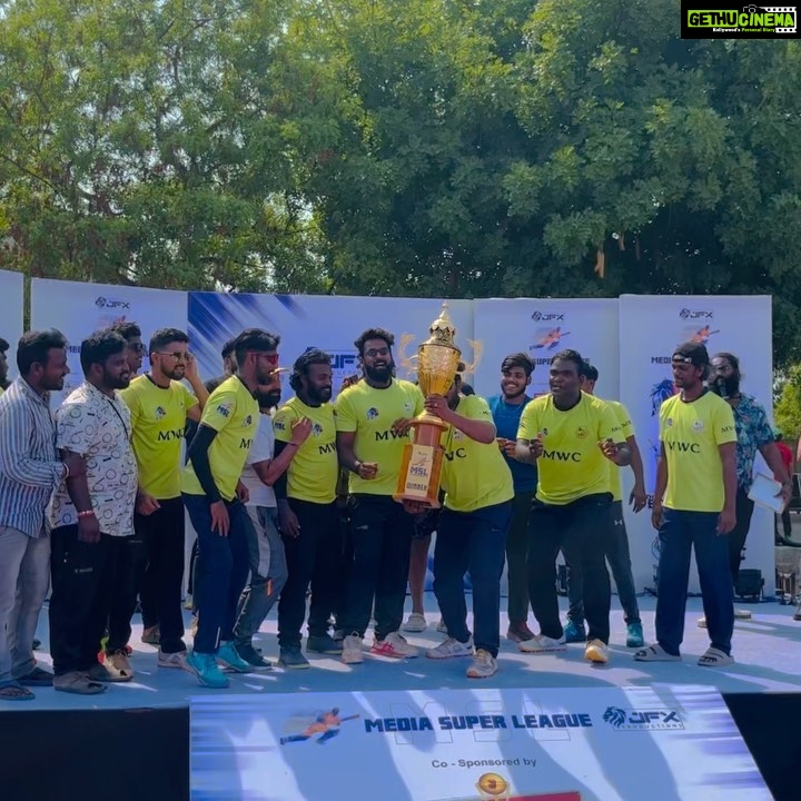 Ma Ka Pa Anand Instagram - Media super league champions 🏆 #silksmitha #cricket #msl #champions #makapaanna #love #makapa #captain #csk