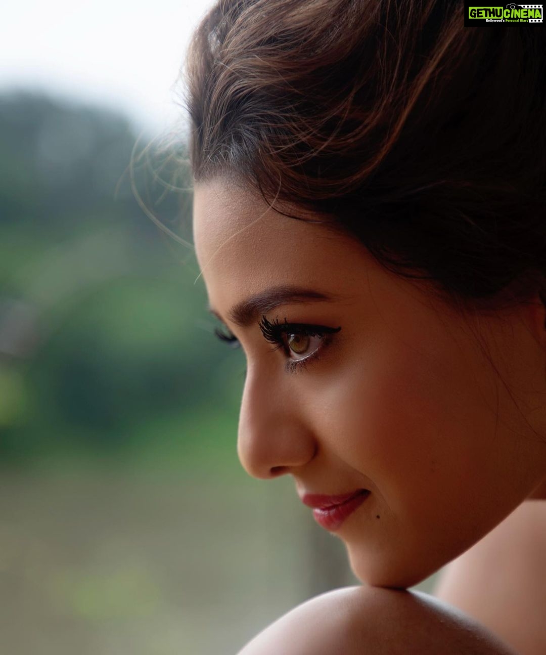 Madalsa Sharma Instagram - Life is Magical✨Don’t go looking for it outside. Look within and smile and you’ll see how magical life can be.❤️ Quote by @sudanshu_pandey 📸 @artographybysagar #quoteoftheday #thoughtoftheday #madalsasharma #kavya #picoftheday #postoftheday #instadaily #instapic #instagood #instamood #mood #love #actorslife