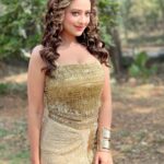 Madalsa Sharma Instagram – It’s not how much we have, but how much we enjoy that makes happiness✨✨

#quoteoftheday #thoughtoftheday #madalsasharma #kavya #picoftheday #postoftheday #instadaily #instapic #instagood #instamood #mood #love #actorslife