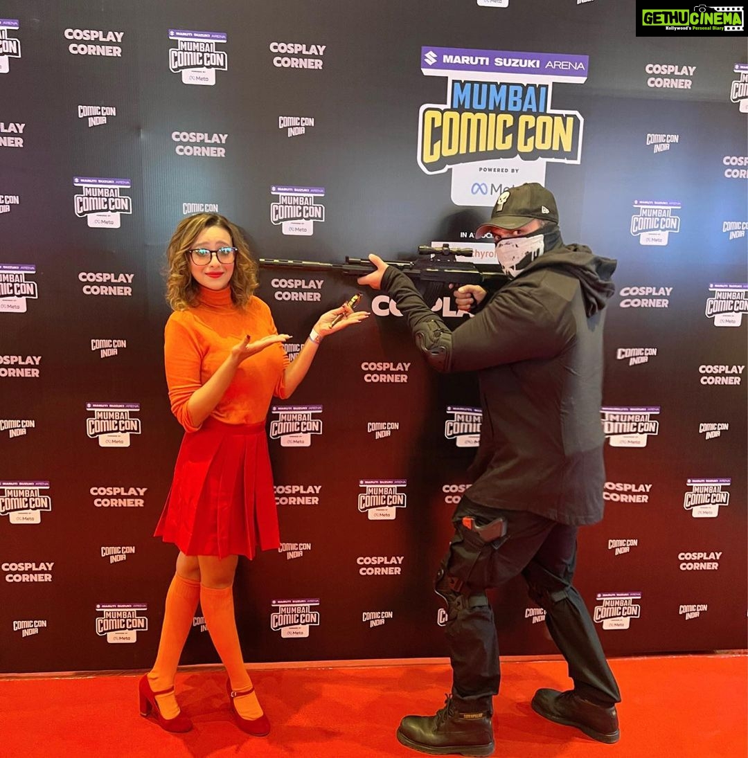 Madalsa Sharma Instagram - That moment when Velma and The Punisher invaded Comic-Con.🔥⭐️ @mimohchakraborty @comic_con @comicconindia @velmatheseries @thepunisher @scoobydoo #mumbaicomicon #cosplay #madalsasharma #mimoh #kavya #velma #thepunisher #comiccon #marvel #dc #comics #mood #picoftheday #postoftheday #instadaily #instapic #instagood #instamood #love #actorslife
