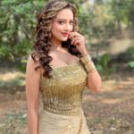 Madalsa Sharma Instagram – It’s not how much we have, but how much we enjoy that makes happiness✨✨

#quoteoftheday #thoughtoftheday #madalsasharma #kavya #picoftheday #postoftheday #instadaily #instapic #instagood #instamood #mood #love #actorslife