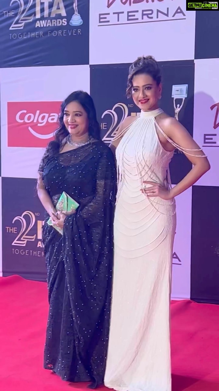 Madalsa Sharma Instagram - Had to make one on this song sooner or later!š I know Iām late but itās never too late to share our best memoriesā¦.ā¤ļø The 22nd ITA Awards @theitaofficial on Sun Jan 1st, 7.30pm on @starplus @anuranjan1010 #reels #reelsinstagram #madalsasharma #kavya #videooftheday #instadaily #instavideo #instagood #instamood #mood #trending #trendingreels #reelitfeelit #reelkarofeelkaro #reeloftheday #reelit #love #actorslife