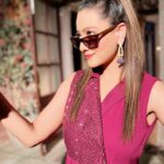 Madalsa Sharma Instagram - Fri-yaaayyyyy!!!!🥳 #reels #reelsinstagram #madalsasharma #kavya #videooftheday #instadaily #instavideo #instagood #instamood #mood #trending #trendingreels #reelitfeelit #reelkarofeelkaro #reeloftheday #reelit #love #actorslife