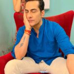 Madalsa Sharma Instagram - Bezatti ka koi waqt nahi hota…… woh kahin bhi aur kabhi bhi ho sakti hai. 😅🤣😉😂 @sudanshu_pandey #vanya #reels #reelsinstagram #madalsasharma #sudhanshupandey #vanraj #kavya #videooftheday #instadaily #instavideo #instagood #instamood #mood #trending #trendingreels #reelitfeelit #reelkarofeelkaro #reeloftheday #reelit #love #actorslife