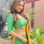 Madalsa Sharma Instagram - Embrace the glorious mess that you are….💚 #quoteoftheday #thoughtoftheday #madalsasharma #kavya #picoftheday #postoftheday #instadaily #instapic #instagood #instamood #mood #love #actorslife