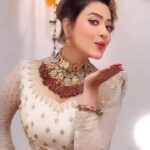 Madalsa Sharma Instagram - ✨Mood✨ #reels #reelsinstagram #madalsasharma #kavya #videooftheday #instadaily #instavideo #instagood #instamood #mood #trending #trendingreels #reelitfeelit #reelkarofeelkaro #reeloftheday #reelit #love #actorslife