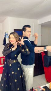 Madalsa Sharma Instagram - Nritya academy ka naya business kholne ki tayyari karte hue Kavya💁‍♀️….Aur peeche Vanraj business dubaane ki poori tayyari karte hue….😅🤣 Vanraj shah is “back” literally!!!!😜🤪 #vanya #reels #reelsinstagram #madalsasharma #sudhanshupandey #vanraj #kavya #videooftheday #instadaily #instavideo #instagood #instamood #mood #trending #trendingreels #reelitfeelit #reelkarofeelkaro #reeloftheday #reelit #love #actorslife