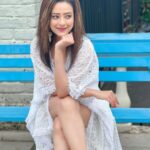 Madalsa Sharma Instagram - A grateful heart is a magnet for miracles…. ❤️💫 #quoteoftheday #thoughtoftheday #madalsasharma #kavya #picoftheday #postoftheday #instadaily #instapic #instagood #instamood #mood #love #actorslife