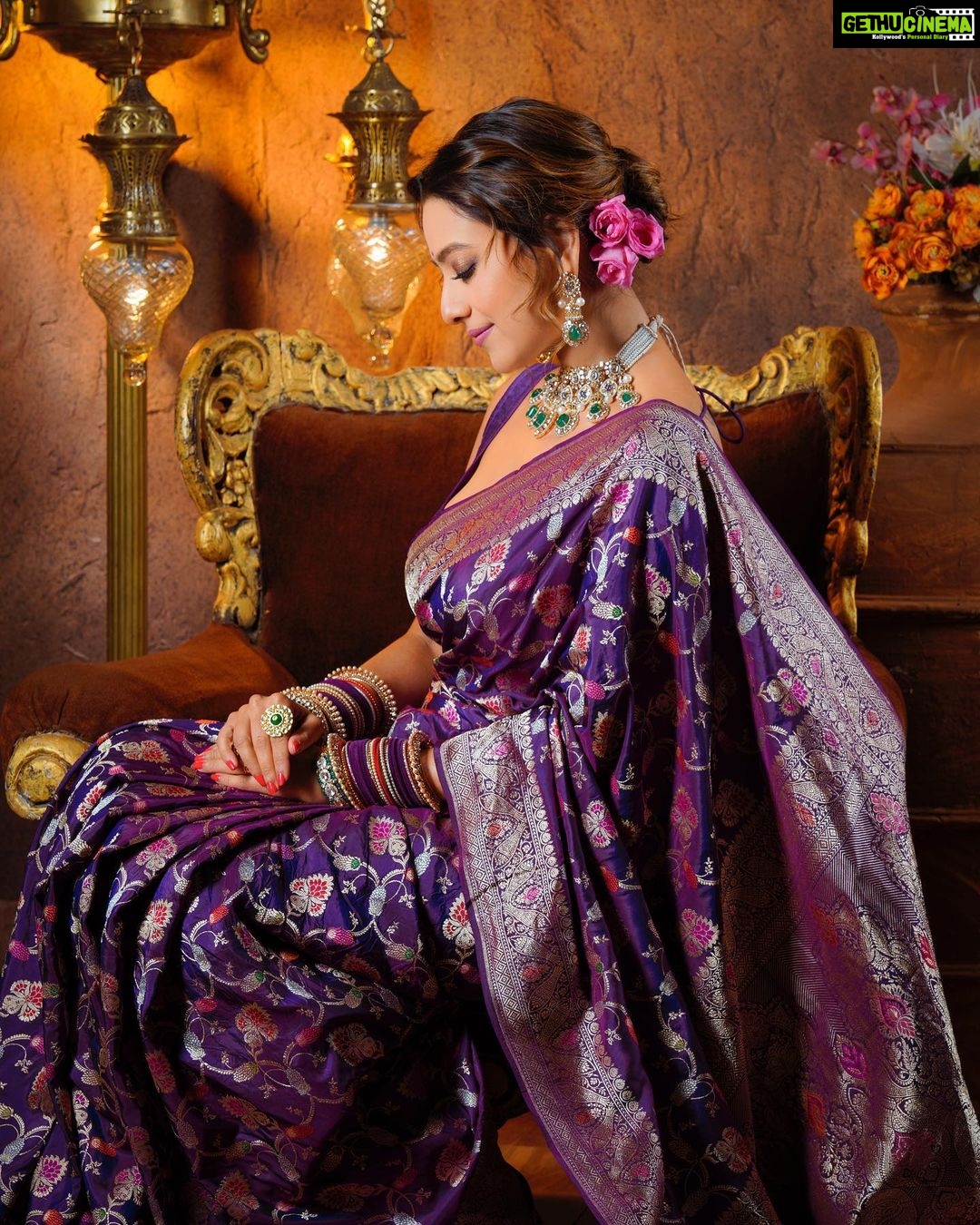 Madalsa Sharma Instagram - Bloom where you are planted💜💁♀️ Shoot Concept & Designed By :- @nehaadhvikmahajan @bridalsbynam . 💄MUA , Hair & Styling :- @nehaadhvikmahajan . 📸 :- @abhay_r_kirti . 🥻Saree :- @kankatala_ . 💍Jewelery :- @pooja_diamond . Bridal Accessories:- @omsons_bridal_store
