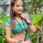 Madalsa Sharma Instagram - 😉😂 #reels #reelsinstagram #madalsasharma #kavya #videooftheday #instadaily #instavideo #instagood #instamood #mood #trending #trendingreels #reelitfeelit #reelkarofeelkaro #reeloftheday #reelit #love #actorslife