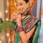 Madalsa Sharma Instagram - Caption nahi, reel dekho….💁‍♀️ #reels #reelsinstagram #madalsasharma #kavya #videooftheday #trendingreels #trending #instadaily #instavideo #instagood #instamood #mood #trending #trendingreels #reelitfeelit #reelkarofeelkaro #reeloftheday #reelit #love #actorslife