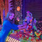 Madalsa Sharma Instagram - May this festive occasion bring along many more smiles and many more celebrations for you all. ✨ Ganpati Bappa Morya❤️ @directorskutproduction #ganpatibappamorya #ganeshchaturthi #bappa #bappamorya #festive #love