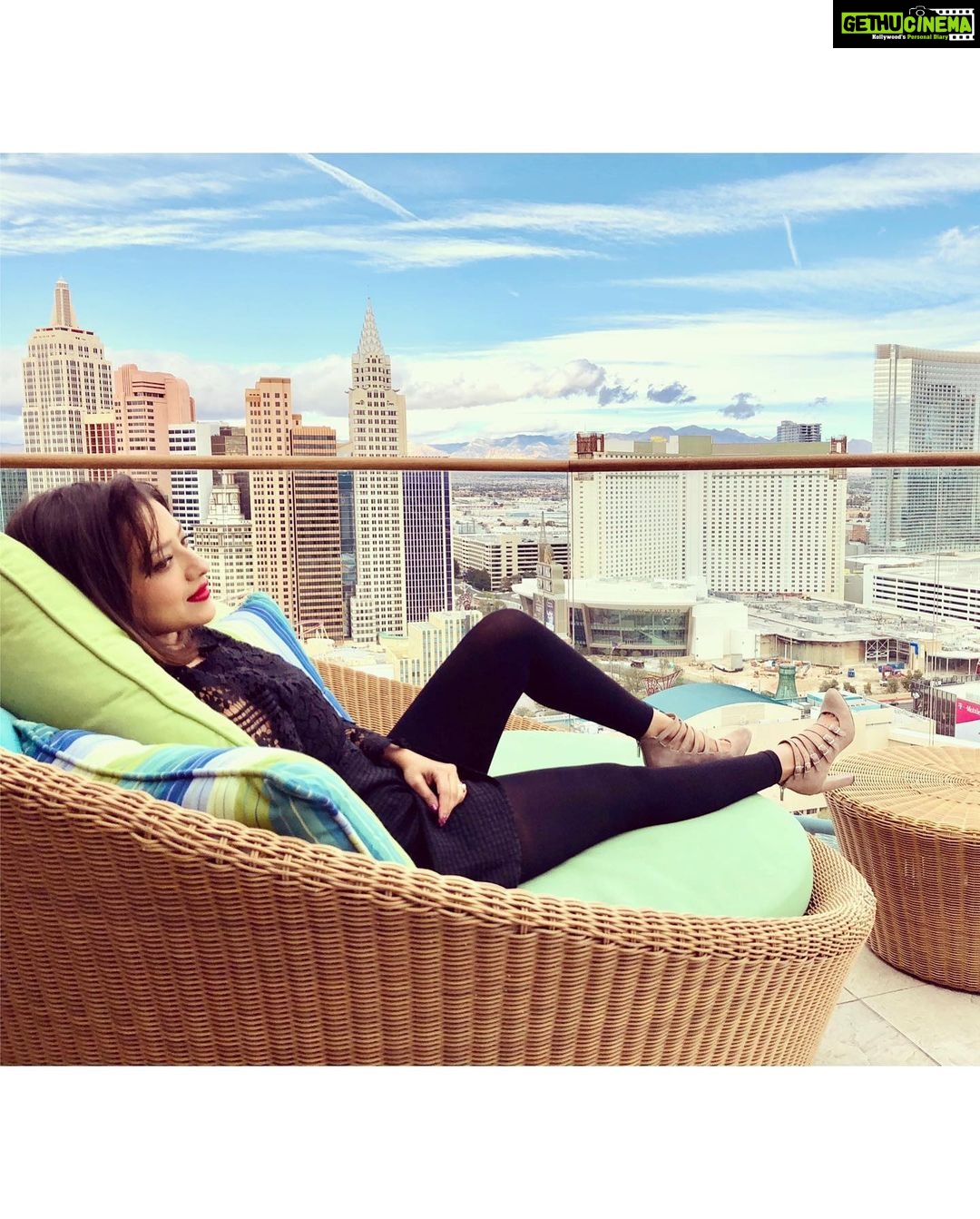 Madalsa Sharma Instagram - Photo dump👻 some beautiful memories and destinations….✈️🌴☀️🍉🥂 #photodump #memories ##madalsasharma #kavya #beautifuldestinations #travel #travelphotography #picoftheday #postoftheday #instatravel #travelgram #instadaily #instapic #instagood #instamood #mood #love #actorslife