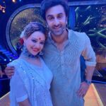 Madalsa Sharma Instagram - Wish you all the love and luck RK for your latest release Shamshera❤️ An exciting episode coming up soon! Keep watching Ravivaar with Star Parivaar✨ @starplus @disneyplushotstar #ravivaarwithstarparivaar #shamshera #madalsasharma #ranbirkapoor #kavya #starplus #realityshow #tv #instagood #instamood #love #actorslife