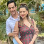 Madalsa Sharma Instagram - There are friends, there is family, and then there are friends that become family. 💖 #vanya @sudanshu_pandey #quoteoftheday #thoughtoftheday #madalsasharma #sudhanshupandey #vanraj #kavya #goals #friendslikefamily #bff #onset #picoftheday #postoftheday #instadaily #instapic #instagood #instamood #mood #love #actorslife