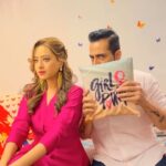 Madalsa Sharma Instagram - BAAT BILKUL SAAF HAI PATI NAAM KE PRAANI KO IZZAT MILNA BOHOT MUSHKIL HAI ( sab karmo ka phal hai ) #kavya #vanraj #vanya #reels #reelsinstagram JAI MAHAKAAL 🙏🙏🙏❤️