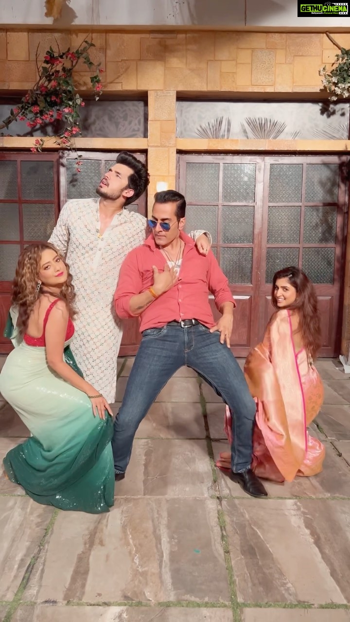 Madalsa Sharma - 104.9K Likes - Shah house goes dancing after kavya offers to make bread toast for family ..
Khushi ka thikana nahi raha ❤️
@sudanshu_pandey @paras_kalnawat @nidz_20
#reels #reelsinstagram #madalsasharma #sudhanshupandey #paraskalnawat #nidhishah #kavya #vanraj #samar #kinjal #videooftheday #instadaily #instavideo #instagood #instamood #mood #trending #trendingreels #reelitfeelit #reelkarofeelkaro #reeloftheday #reelit #love #actorslife