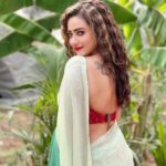 Madalsa Sharma Instagram – 💚
#mood #ootd #madalsasharma #kavya #instagood #instamood #postoftheday #love