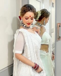 Madalsa Sharma Instagram - You are absolutely unique, just like everyone else….💫

#quoteoftheday #thoughtoftheday #madalsasharma #kavya #ootd #white #selflove #happygirlsaretheprettiest #picoftheday #postoftheday #instadaily #instapic #instagood #instamood #mood #love #actorslife
