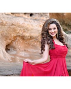 Madalsa Sharma Instagram - Acknowledging the good that you already have in your life is the foundation for all abundance….❤️ #DilKiTuZameen #SudhanshuPandey #MadalsaSharma 
Link in bio💕

#quoteoftheday #thoughtoftheday #kavya #picoftheday #postoftheday #wanderlust #scenic #instadaily #instapic #instagood #instamood #mood #love #actorslife