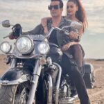 Madalsa Sharma Instagram - Special BTS pics from our song #DilKiTuZameen for our Insta Fam❤️ Swipe right ➡️to see how much fun we had while shooting 🎥 #SudhanshuPandey #MadalsaSharma #zeemusiccompany