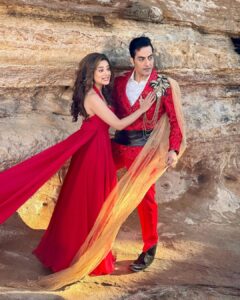 Madalsa Sharma Instagram - Special BTS pics from our song #DilKiTuZameen for our Insta Fam❤️
Swipe right ➡️to see how much fun we had while shooting 🎥

#SudhanshuPandey #MadalsaSharma #zeemusiccompany