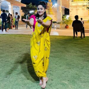 Madhavi Latha Instagram - Harekrishna golden temple #banjarahills #laxminarasimhaswamy #isckon