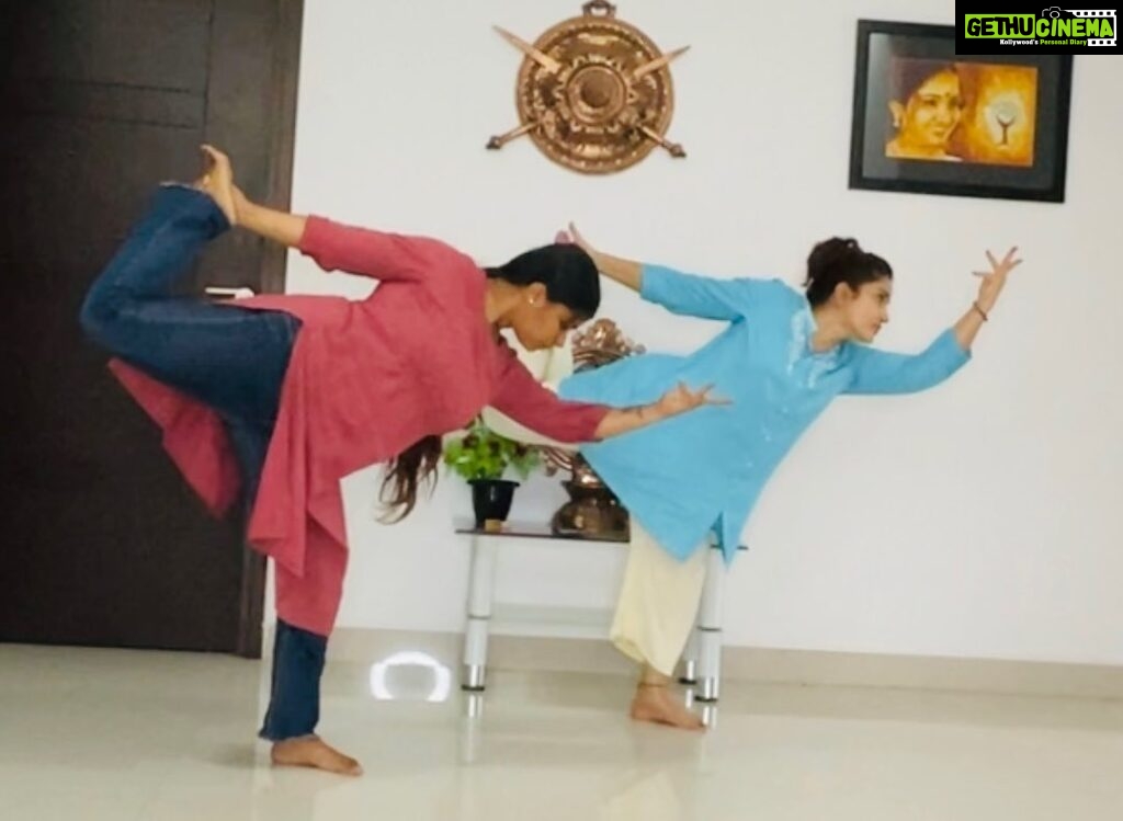 Madhavi Latha Instagram - The Yoga postures itself is classical dance postures yoga will help for natyam #yoga mudras r in the Natyam…. Happy International Yoga Day #internationalyogaday