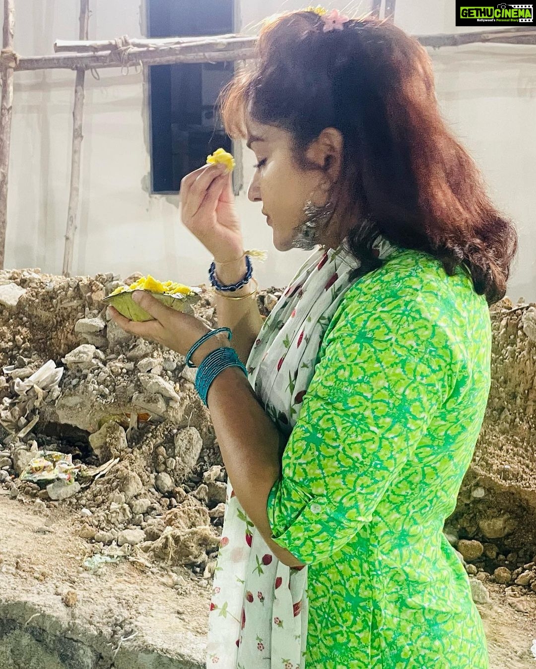 Madhavi Latha Instagram - Beautiful Moments from Harekrishna Golden Temple @Banjarahills #iskcon #nrusimhajayanti