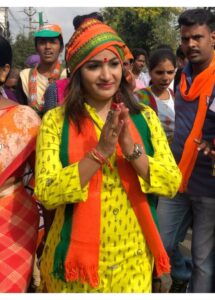Madhavi Latha Instagram - My fav inspirational song #workout #karmanyevadhikaraste #dedication #bjp #partywork #happitimes #madhavilathabjp