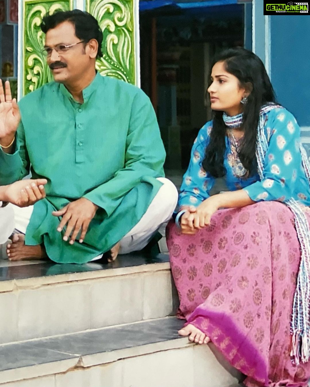 Madhavi Latha Instagram - 2007 NUV VASTAVANI SERIAL PRODUCED BY - Nagarjuna & Sonali bindre Annapurna rose banners Played as Lead Name - Ankitha Role- same like me Rough and tuff and ambitious #throwbacks #serial #teluguserial #MAATV #nuvvastavani