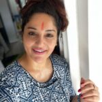 Madhavi Latha Instagram - Bayata enda intlo veedi … ee time lo dance cheste sweat alaaaaaaaa alaaaaa