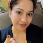Madhavi Latha Instagram - What is love and what is life?? #lovemeans #truelove #agematters #marriage #issues #loveissue