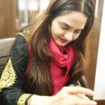 Madhoo Instagram – #agreatday  #thankyou  all my dearest nearest friends and family …. #only #gratitude ❤️❤️❤️❤️❤️