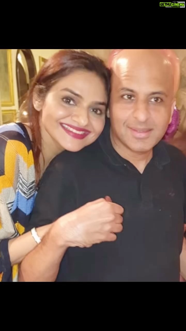 Madhoo Instagram - Happy anniversary my dearest ❤️❤️❤️❤️❤️❤️❤️💃💃💃💃